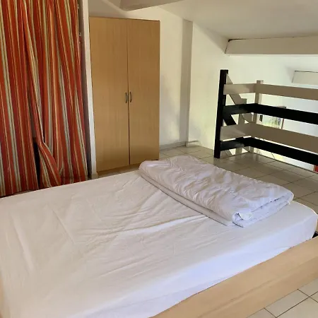 Climatise En Duplex A 400 M De La Dans Avec Piscine Commune 1 4 Couchages Wifi Lxond47