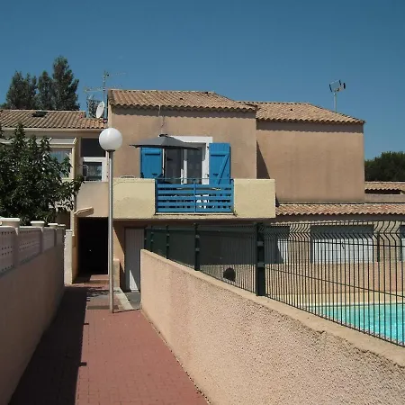 Duplex Retreat: Poolside Haven With Wi-fi * Portiragnes